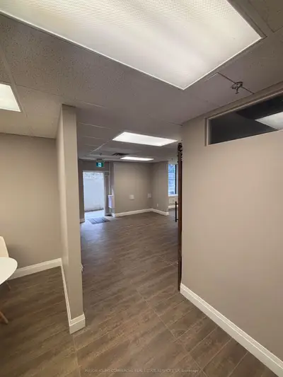 25 Toronto Street Lower Level, Toronto, On M5c 2r1