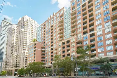 889 Bay Street Ph05, Toronto C01, On M5s 3k5