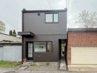 598 Crawford Street Laneway, Toronto C01, On M6g 3k2