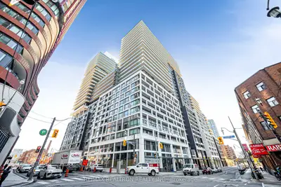 135 Lower Sherbourne Street 1439, Toronto C08, On M5a 1y4
