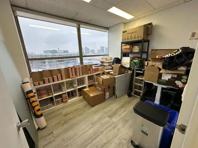 15 Gervais Drive 603/603a/604, Toronto, On M3c 1y8