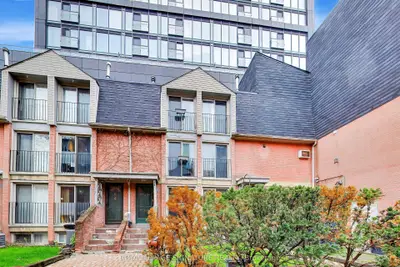 325 Jarvis Street 18, Toronto C08, On M5b 2c2