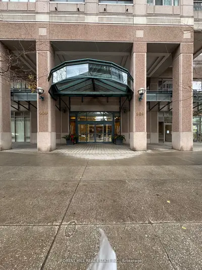 909 Bay Street 203, Toronto C01, On M5s 3g2