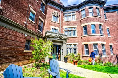 48 Lawton Boulevard 9, Toronto C02, On M4v 1z5