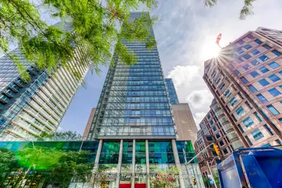 38 Grenville Street 1201, Toronto C01, On M4y 1a5