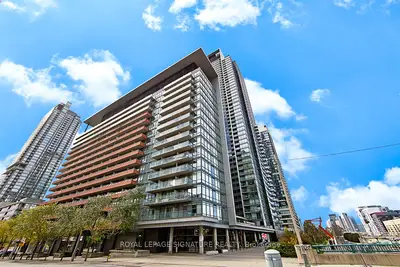 4k Spadina Avenue 611, Toronto C01, On M5v 3y9