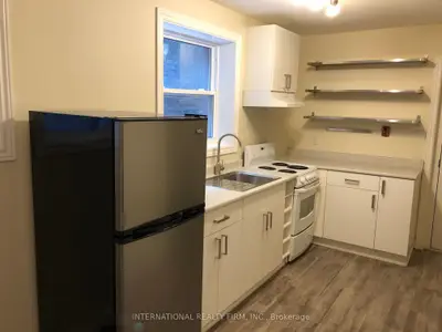 276 George Street 2, Toronto C08, On M5a 1z4