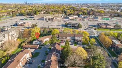 58 Yellow Birchway, Toronto C15, On, M2h 2t3