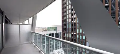 230 Simcoe Street 1911, Toronto C01, On M5t 0g7