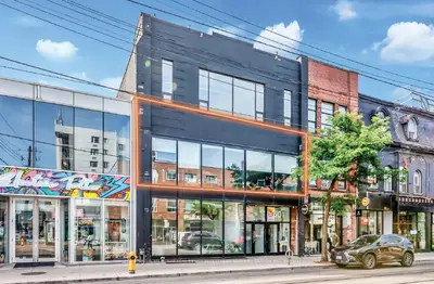 501 Queen Street W 200, Toronto C01, On M5v 2b4