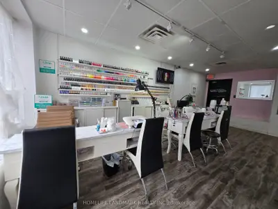 5519 Yonge Street 300, Toronto, On M2n 5s3