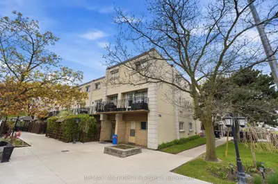5877 Bathurst Street 205, Toronto C07, On M2r 1y7