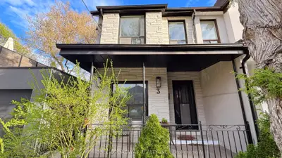 3 Yarmouth Road, Toronto C02, On M6g 1w5