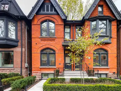 33 Tranby Avenue, Toronto C02, On M5r 1n4