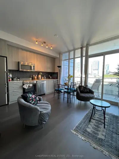 105 George Street 514, Toronto C08, On M5a 0l4