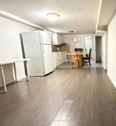 120 Hollyberry Trail Basement, Toronto, On M2h 2p1