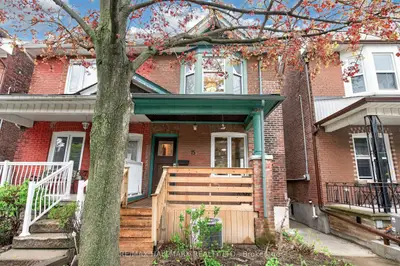 15 Page Street, Toronto C01, On M6g 1j3