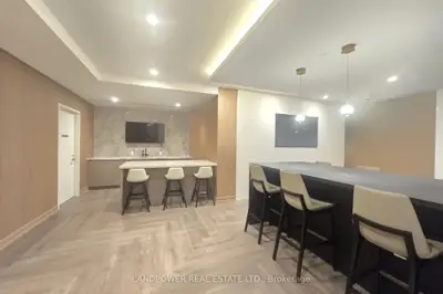 1 Quarrington Lane 3405, Toronto C13, On M3c 0s4