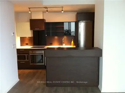 75 St Nicholas Street 2801, Toronto C01, On M4y 0a5