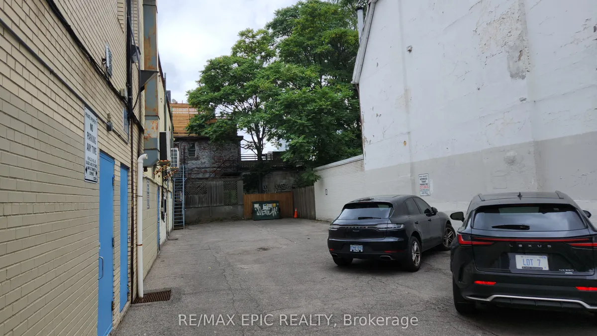 329 St George Street 5, Toronto, On M5r 2r2