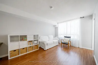 117 Gerrard Street E 704, Toronto C08, On M5b 2l4