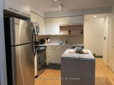 25 Carlton Street 1310, Toronto C08, On M5b 1l4