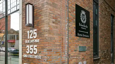 125 Blue Jays Way 1905, Toronto C01, On M5v 0n5