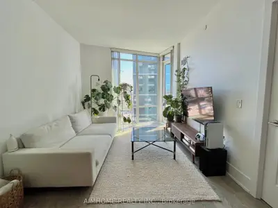 #808 15 Merchants' Wharf, Toronto C08, On, M5a 0n8