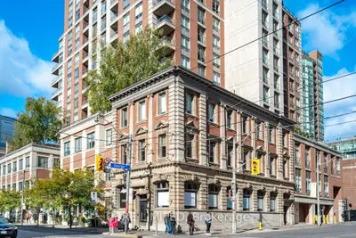 172 King Street E, Toronto, On M5a 1j3