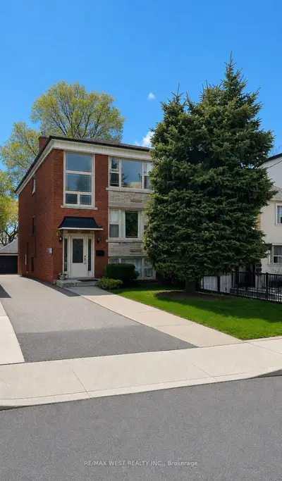 45 Clovelly Avenue 2, Toronto C03, On M6c 1y2