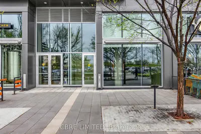 490 Front Street E, Toronto, On M5a 0j1