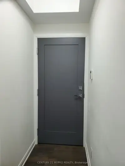 42 Charles Street E #501, Toronto C08, On M4y 1t4