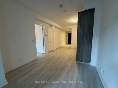 65 Broadway Avenue 702, Toronto C10, On M4p 1t9