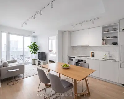 55 Cooper Street 7112, Toronto C08, On M5e 0g1