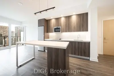 8 Gloucester Street 307, Toronto C08, On M4y 0h8