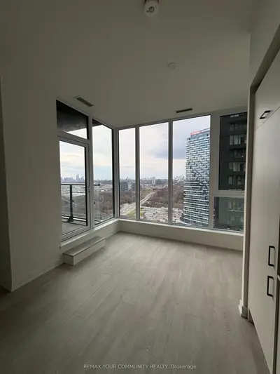 1 Quarrington Lane 2704, Toronto C13, On M3c 0s4