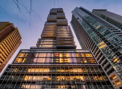 55 Charles Street E 3808, Toronto C08, On M4y 0j1