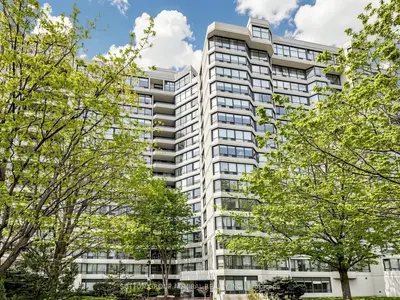 1131 Steeles Avenue 1504, Toronto C07, On M2r 3w8