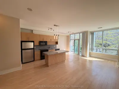 120 Homewood Avenue 221, Toronto C08, On M4y 2j3