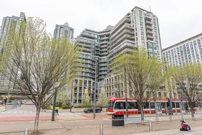 410 Queens Quay W 404, Toronto C01, On M5v 3t1