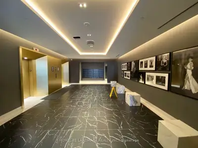 500 Dupont Street 618, Toronto C02, On M6g 1y7