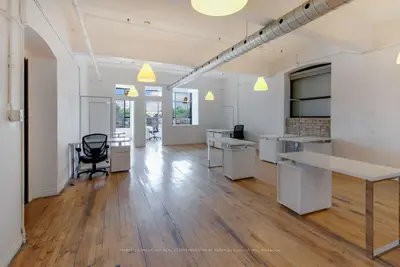 639 Queen Street W 402/403, Toronto, On M5v 2b7