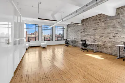 639 Queen Street W 502/503, Toronto C01, On M5v 2b7