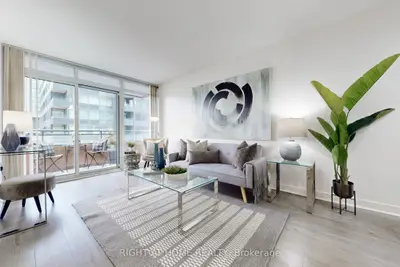 4k Spadina Avenue 727, Toronto C01, On M5v 3y9