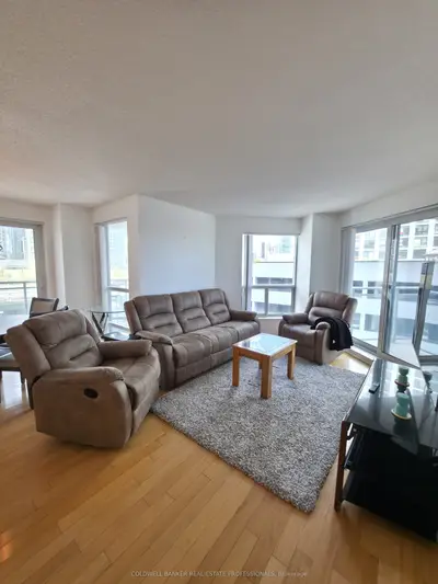 410 Queens Quay W 509, Toronto C01, On M5v 3t1