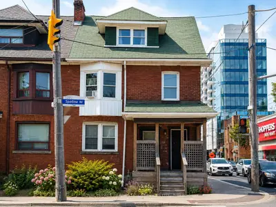 186 Spadina Road Main Floor, Toronto C02, On M5r 2t8