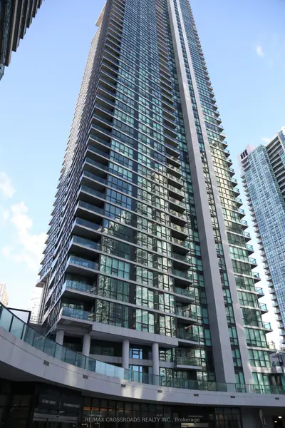 18 Harbour Street 401, Toronto C01, On M5j 2z6