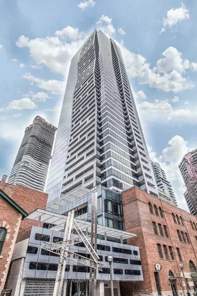 5 St Joseph Street 704, Toronto C01, On M4y 0b6
