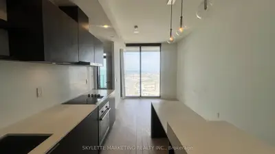 16 Bonnycastle Street 2807, Toronto C08, On M5a 0c9