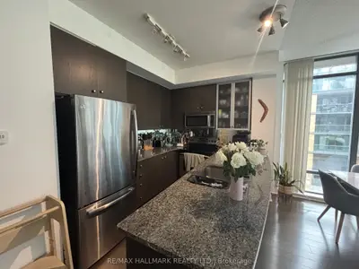 21 Scollard Street 402, Toronto C02, On M5r 1g1